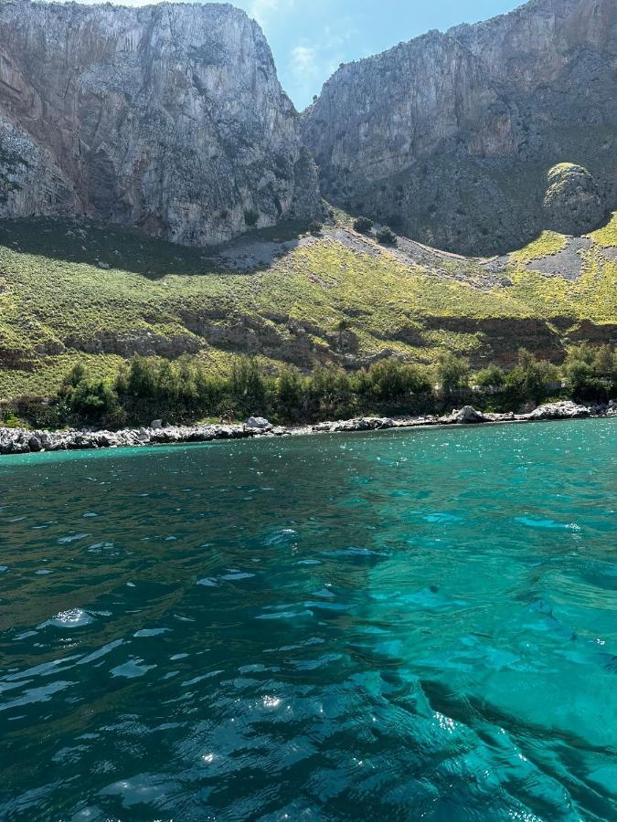 Casa Vacanze La Rocca 2 Apartman Palermo Kültér fotó