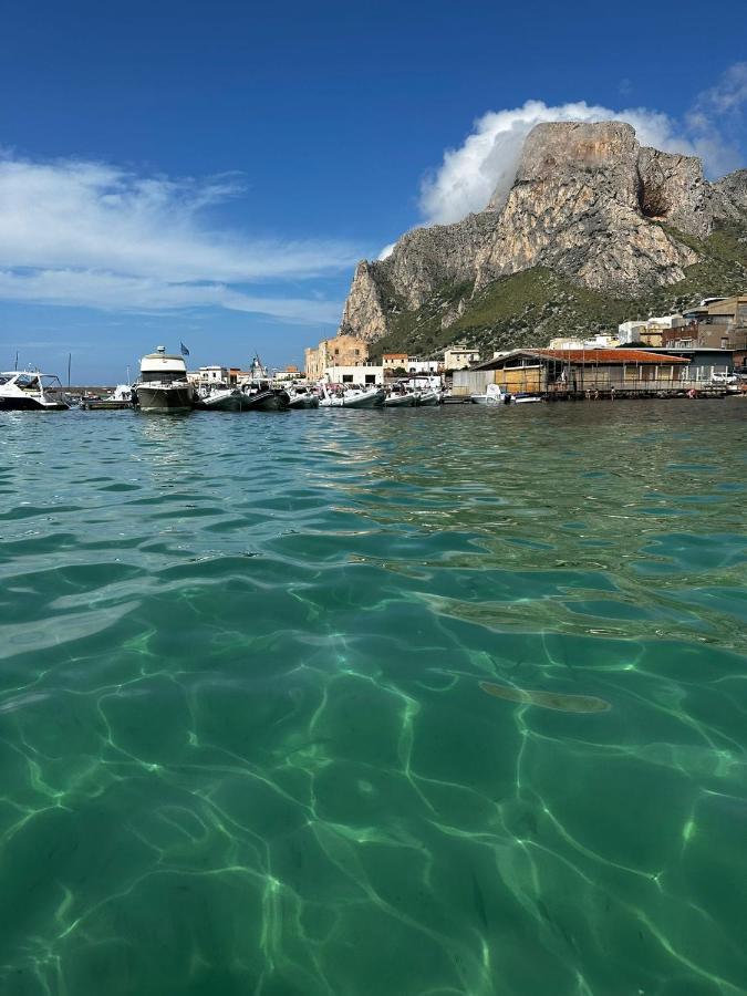 Casa Vacanze La Rocca 2 Apartman Palermo Kültér fotó