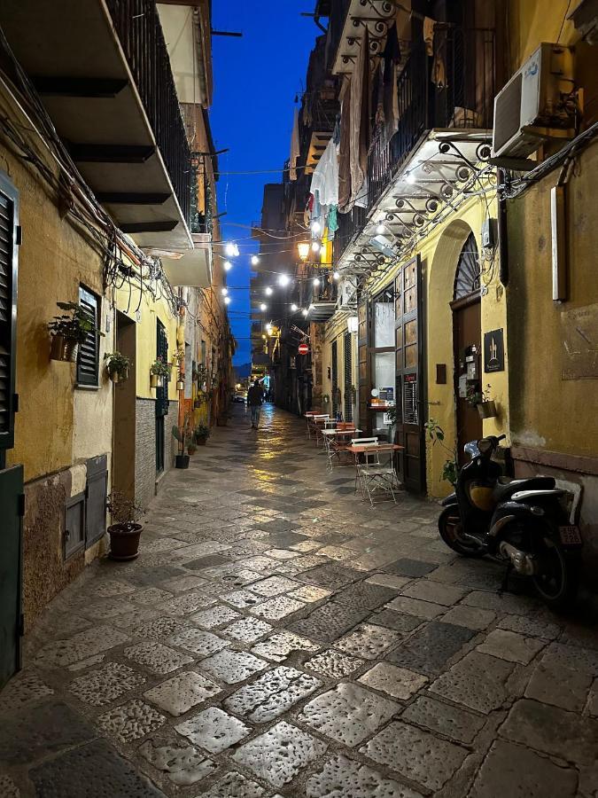Casa Vacanze La Rocca 2 Apartman Palermo Kültér fotó