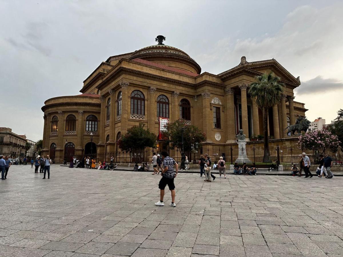 Casa Vacanze La Rocca 2 Apartman Palermo Kültér fotó