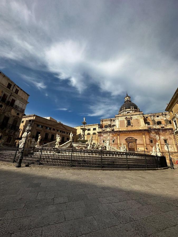 Casa Vacanze La Rocca 2 Apartman Palermo Kültér fotó